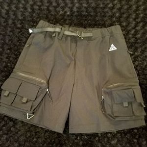 Nike acg cargo shorts